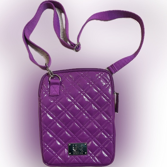 Kenneth Cole Reaction Crossbody Bag - Picture 1 of 5